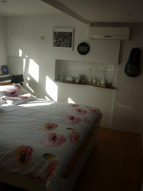 Tonnie'S Bed And Breakfast Керкраде Екстериор снимка