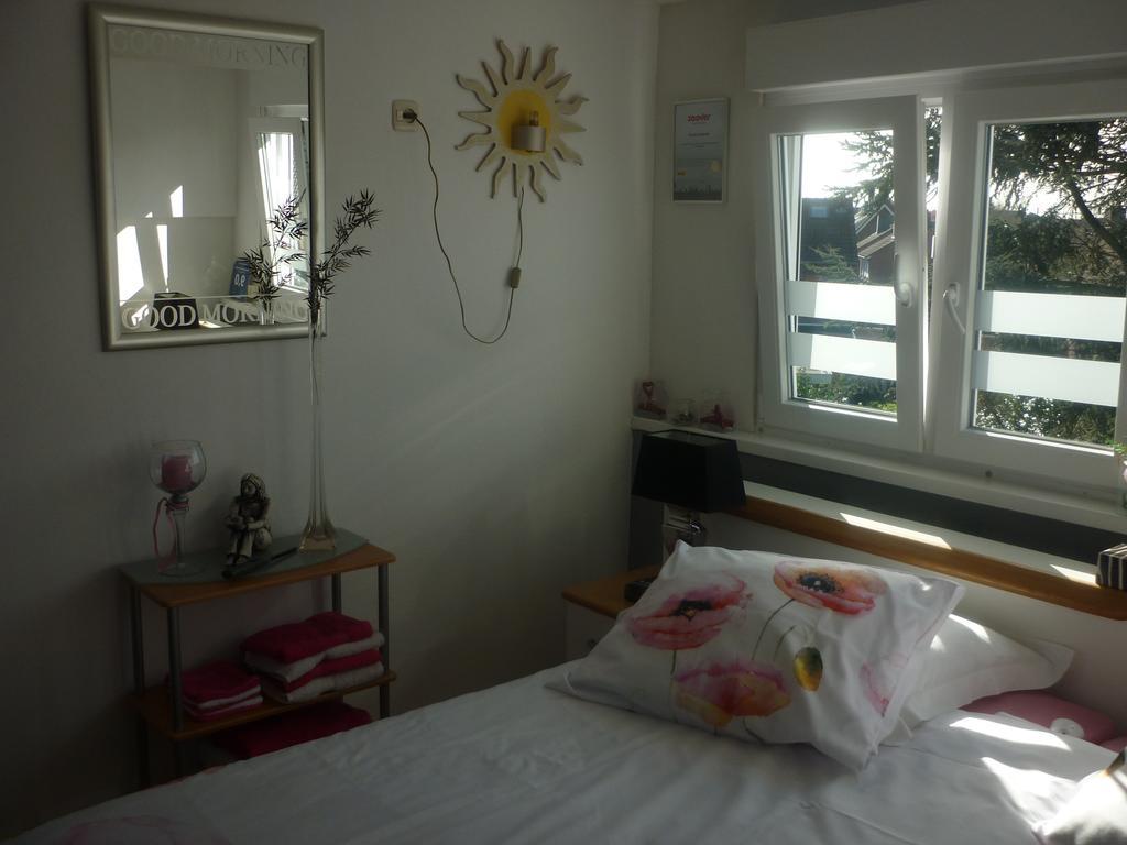 Tonnie'S Bed And Breakfast Керкраде Екстериор снимка