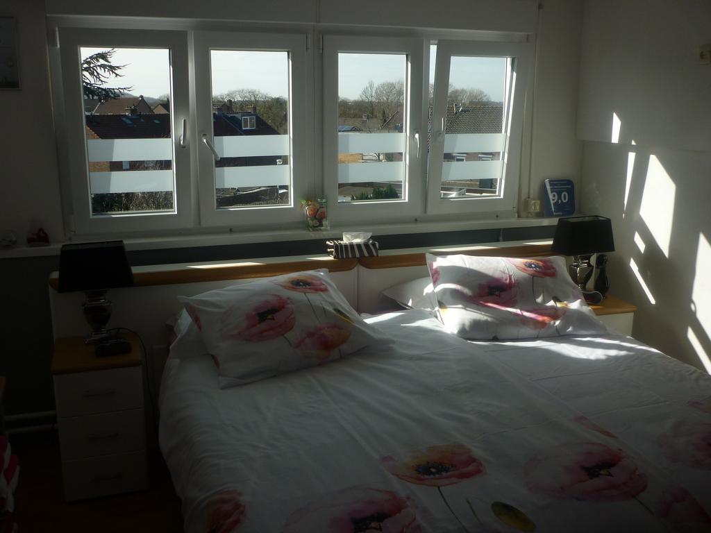 Tonnie'S Bed And Breakfast Керкраде Екстериор снимка